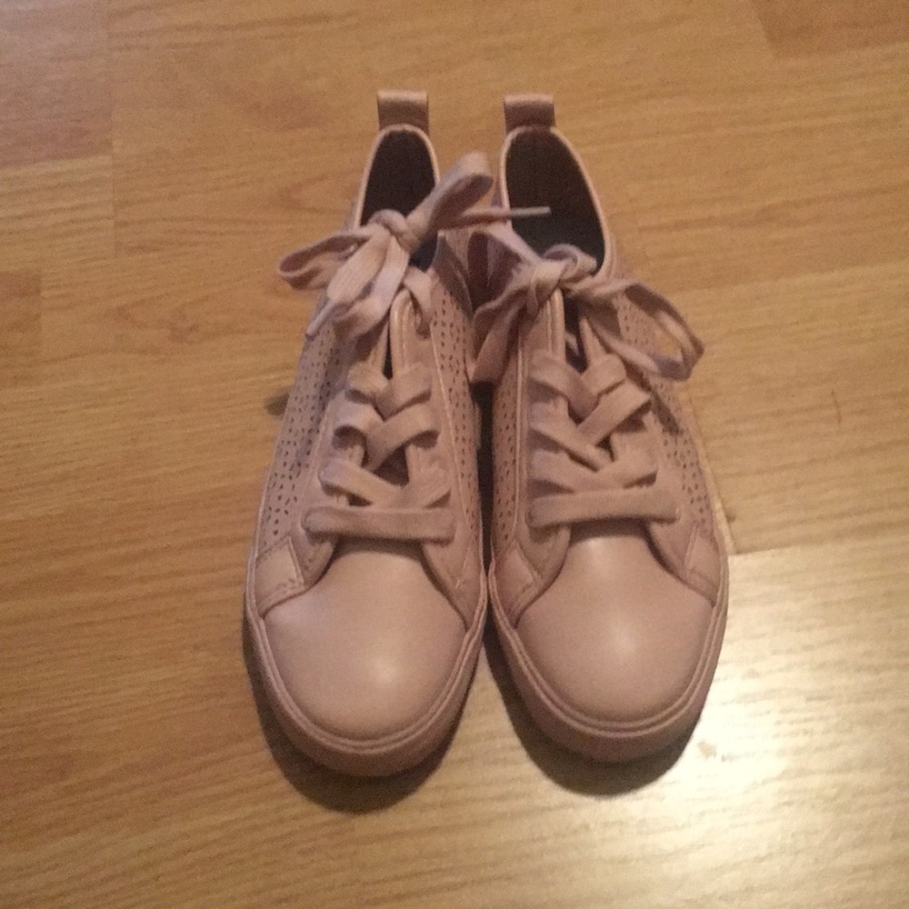 Tommy Hilfiger Blush Sneakers.
